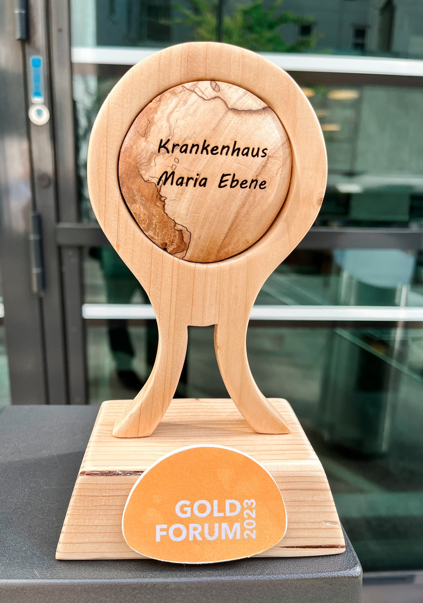 Bild 3_ Auszeichnung in Gold Rauchfreies KH.jpg